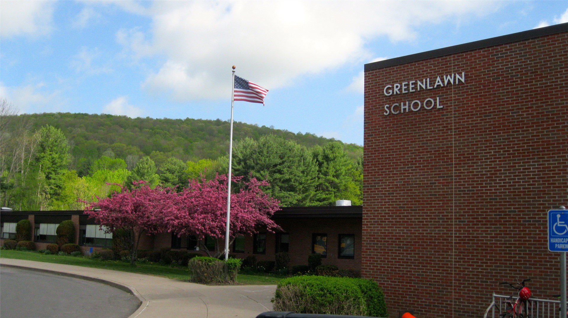 Greenlawn Elementary School