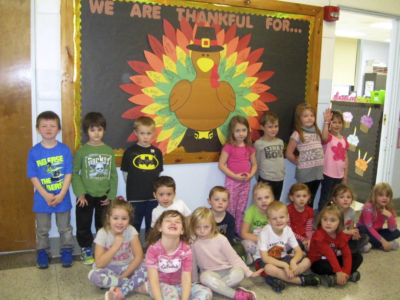 Kindergarteners give thanks and create a colorful turkey!