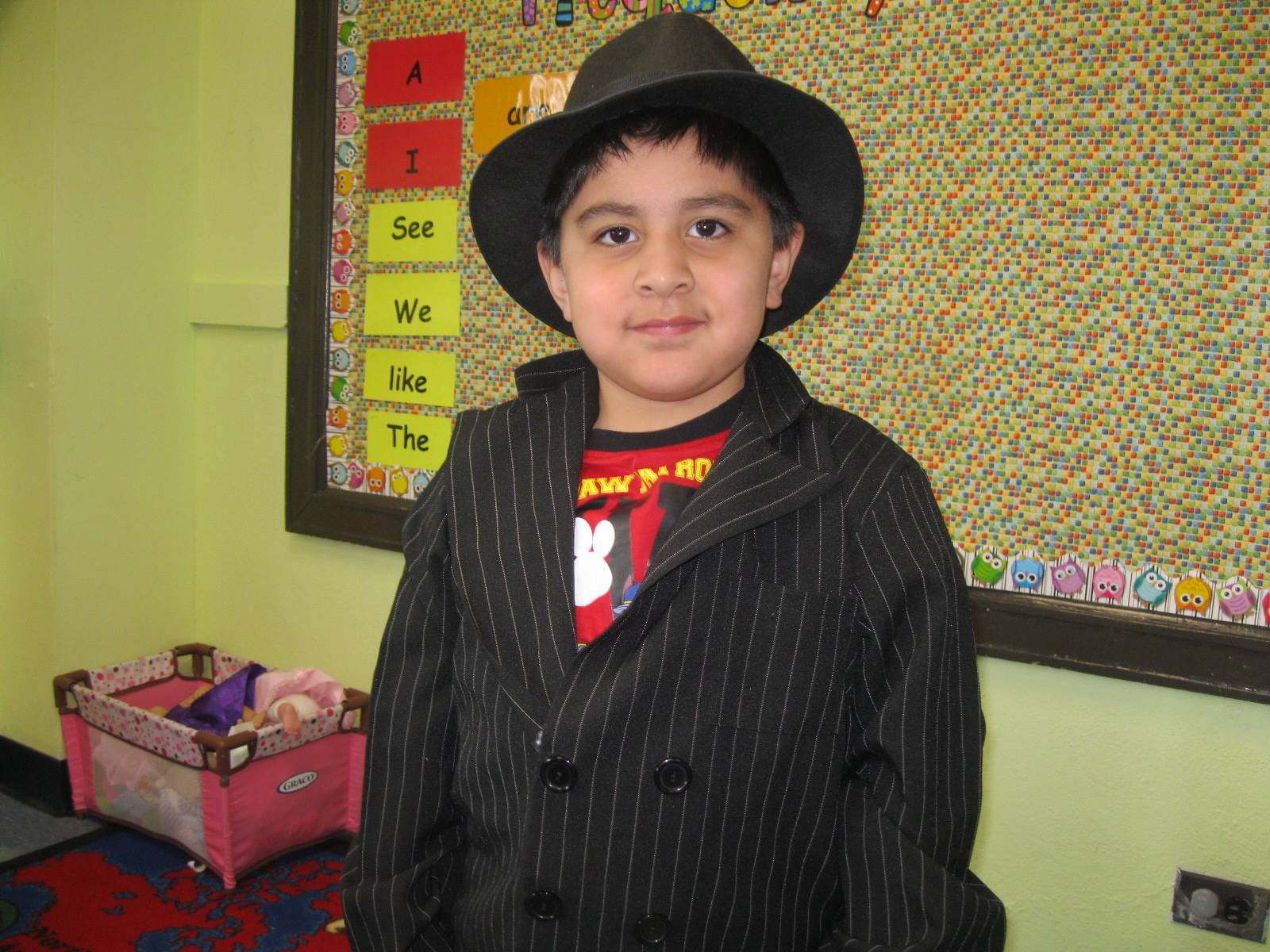 student dressed up as a private detective.