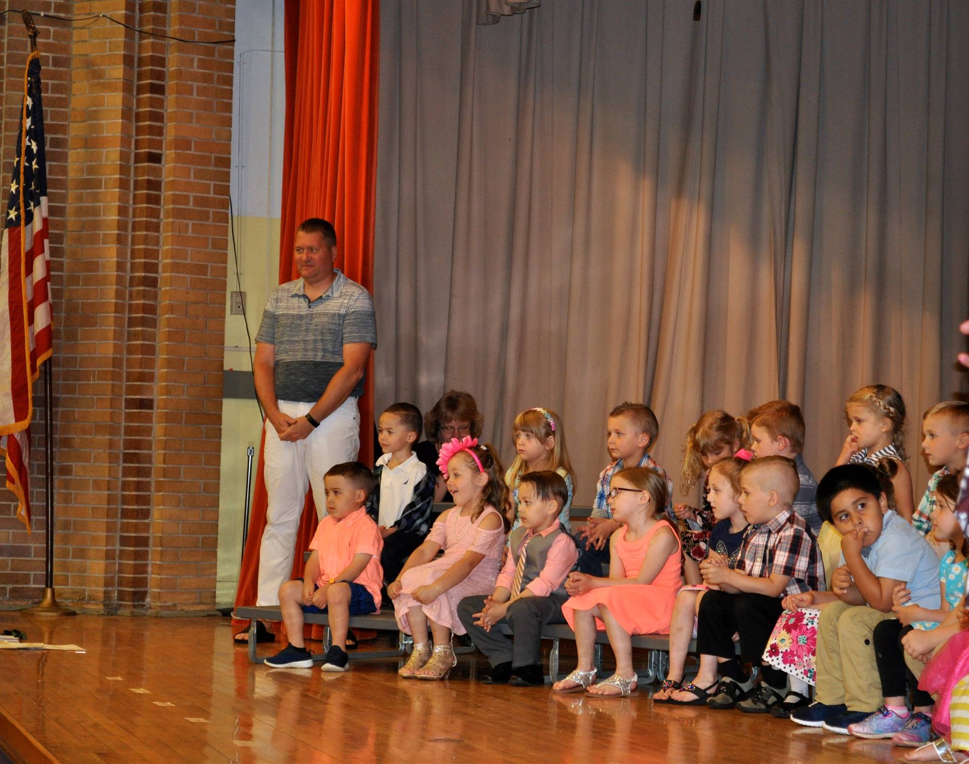 2018 Spring concert pre k students and teacher