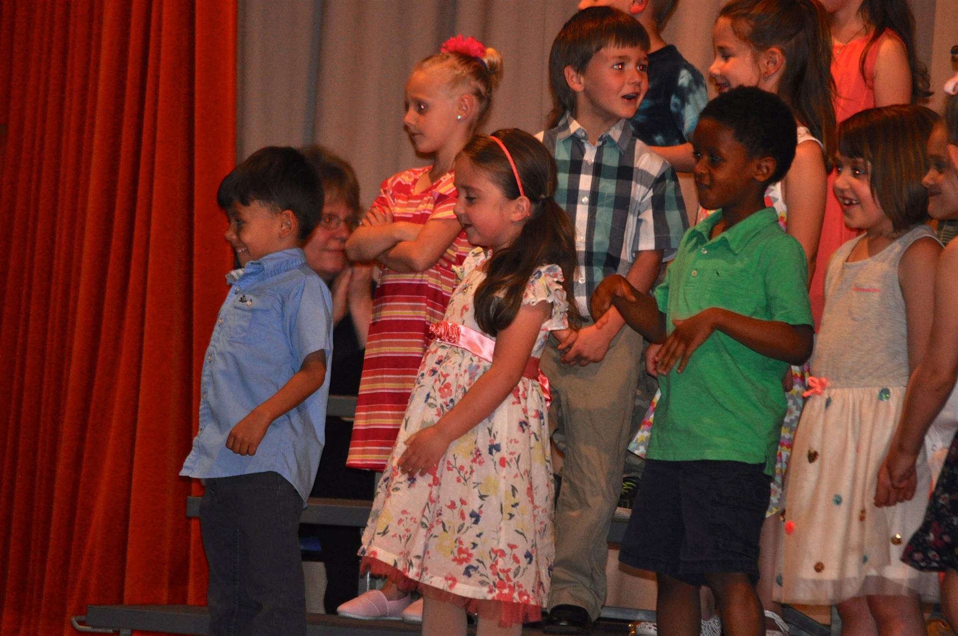 kindergarten students singing primary school  concert