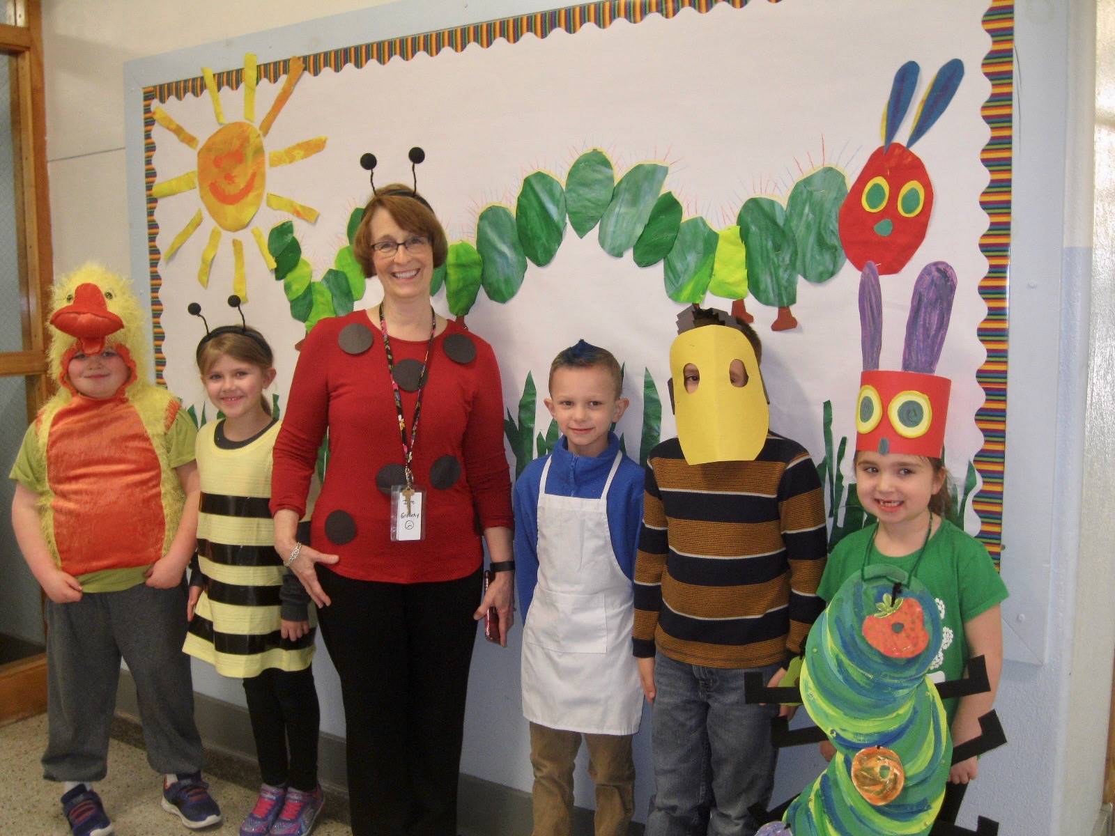 A teacher and 5 students dressed like favorite animals.