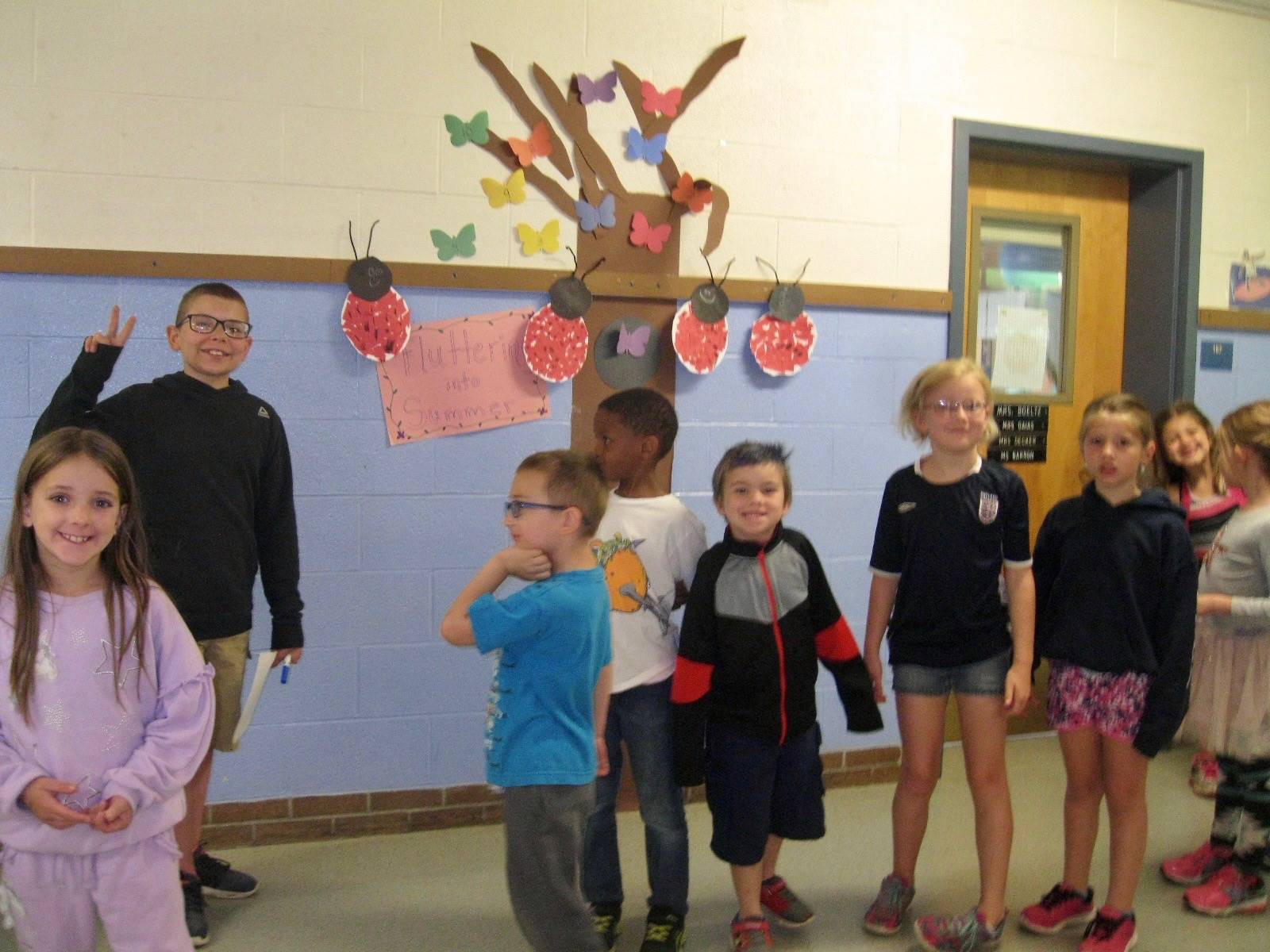 Student tour guide and class at Greenlawn.