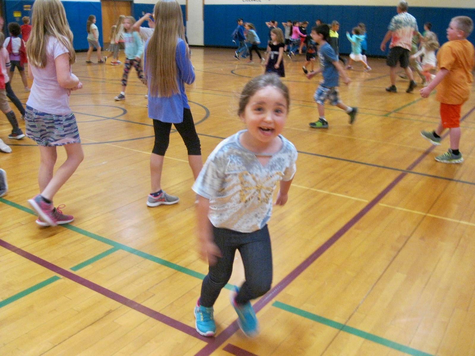 students play Monster mud tag