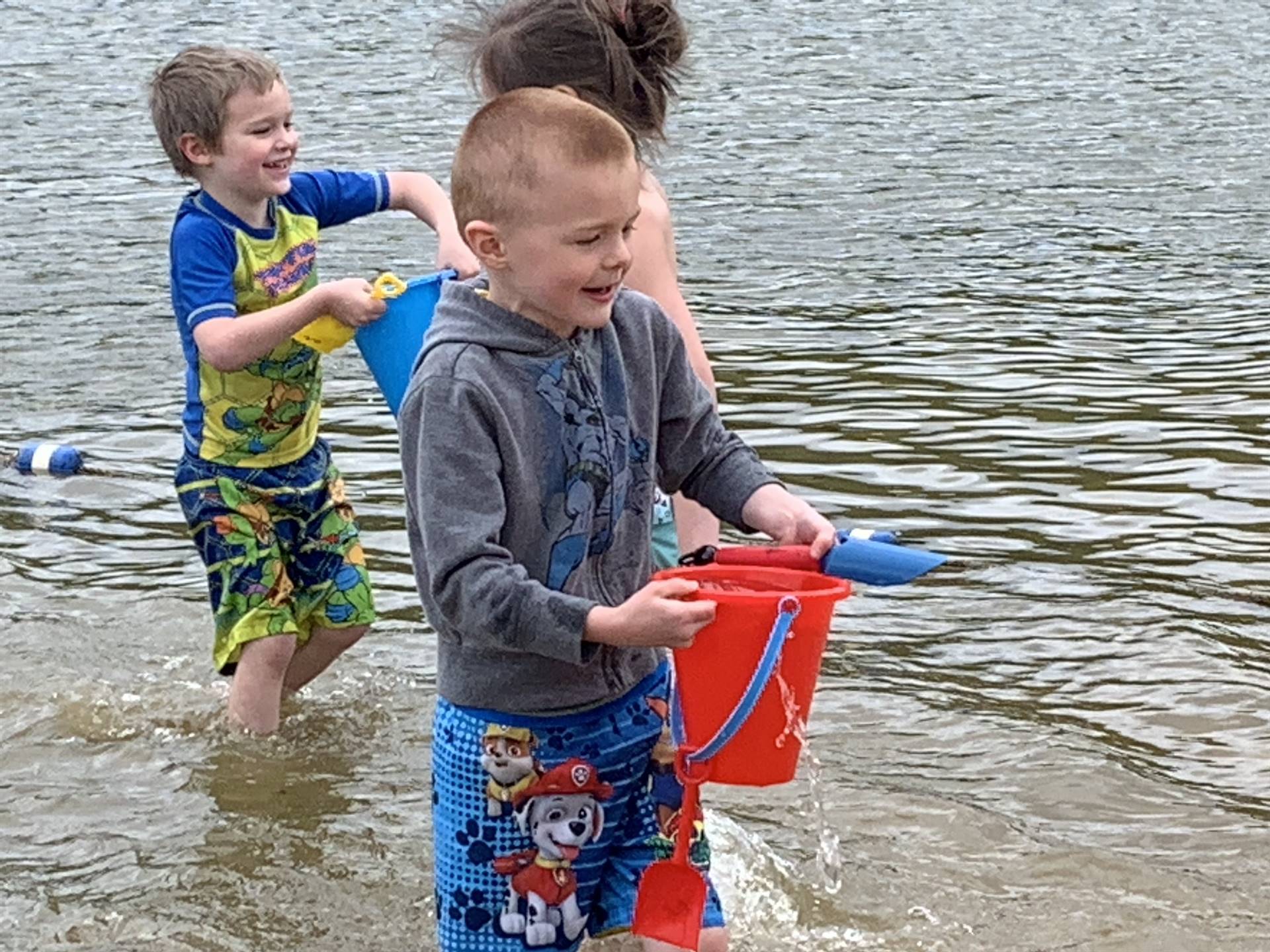 Students play in water.