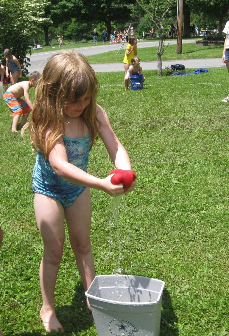 A student gets a sponge.