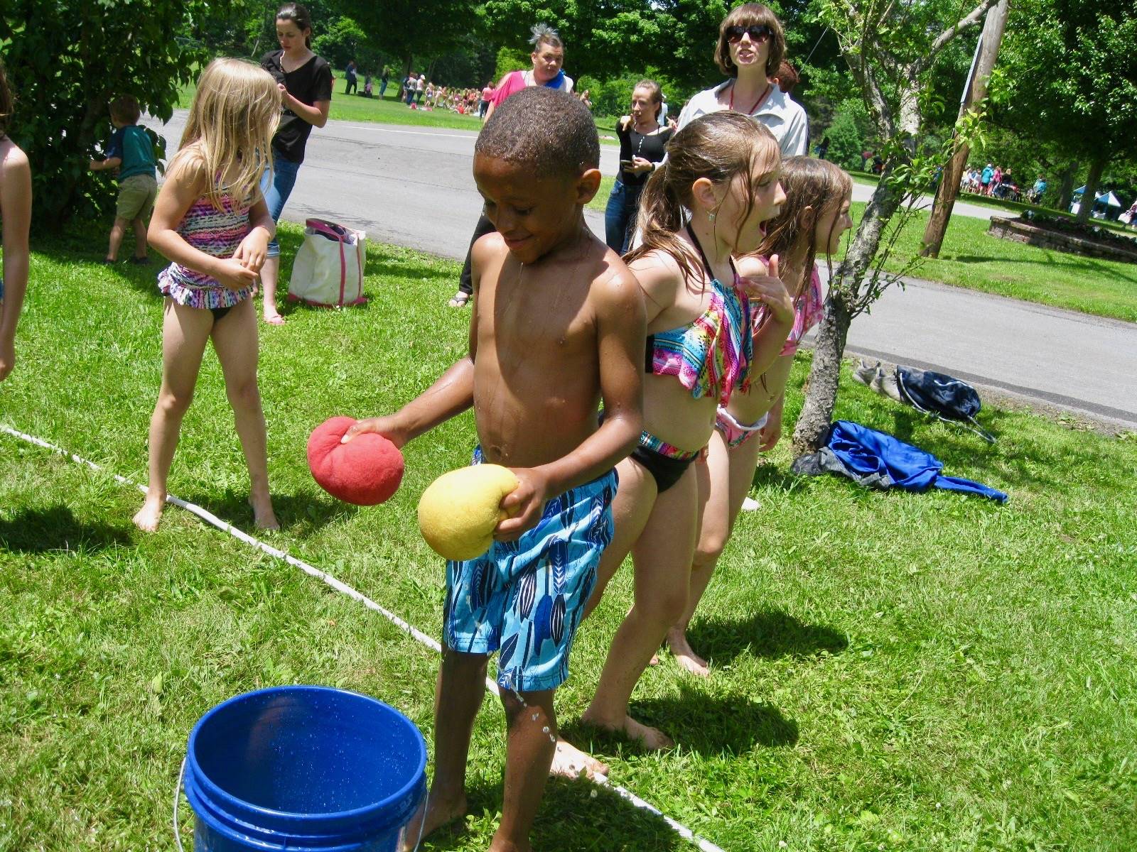 Students play sponge relay.