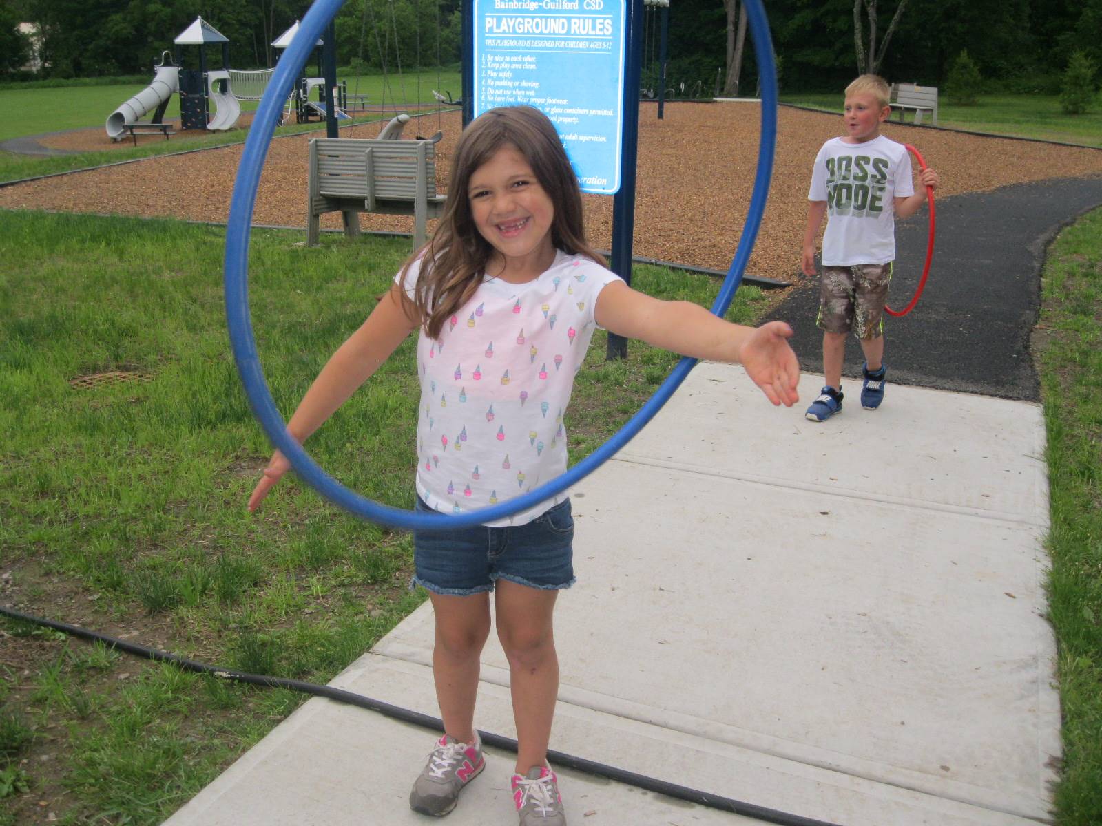 1 student with hula hoop.