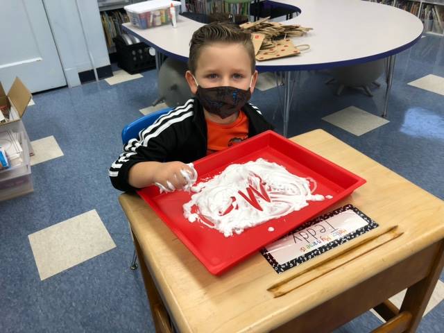 1 student writes "me" in shaving cream!