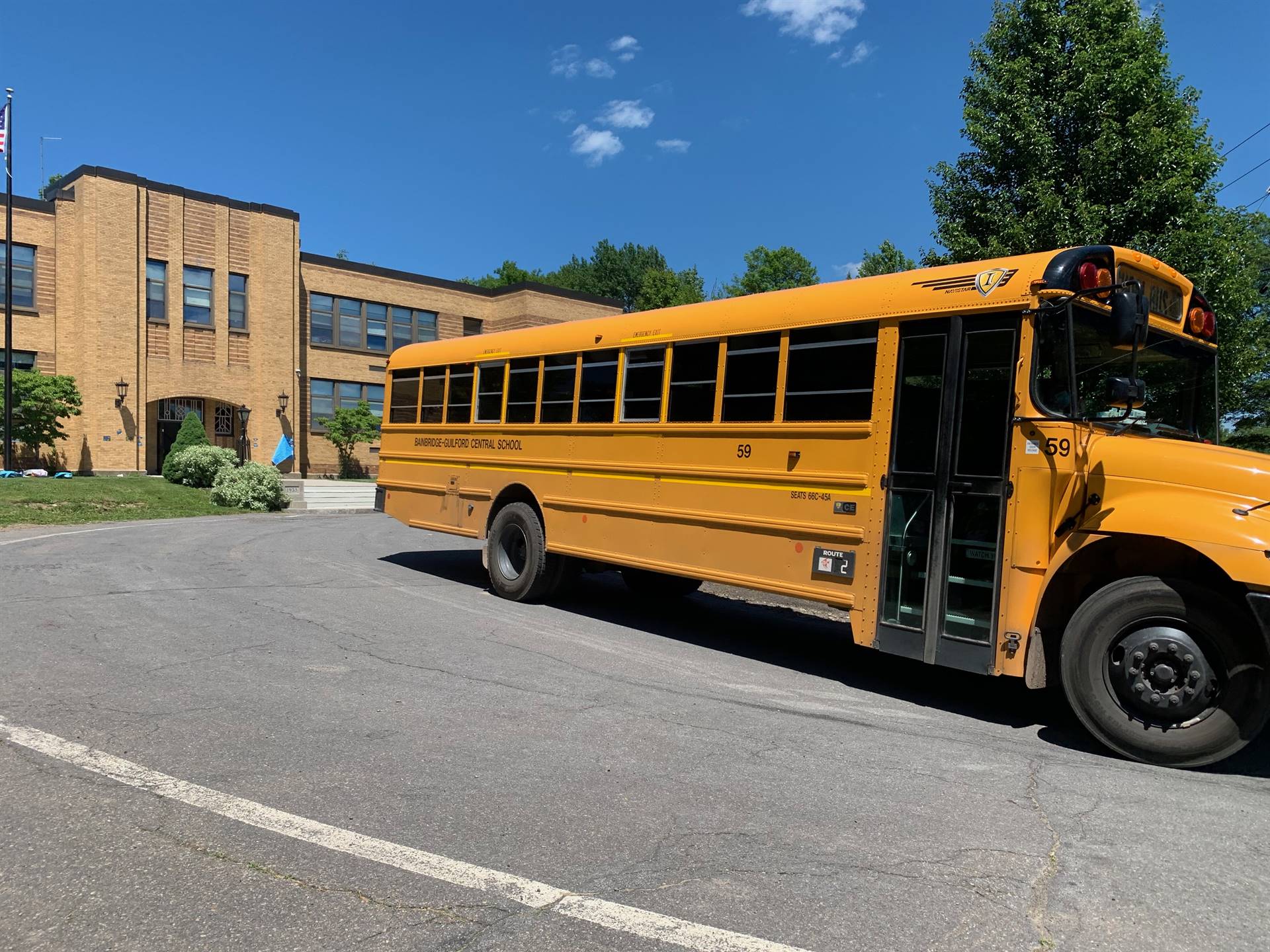 buses drive around circle