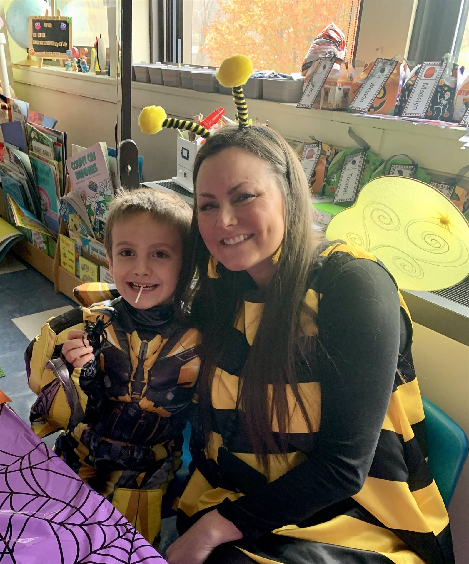 a teacher and student bumble bee
