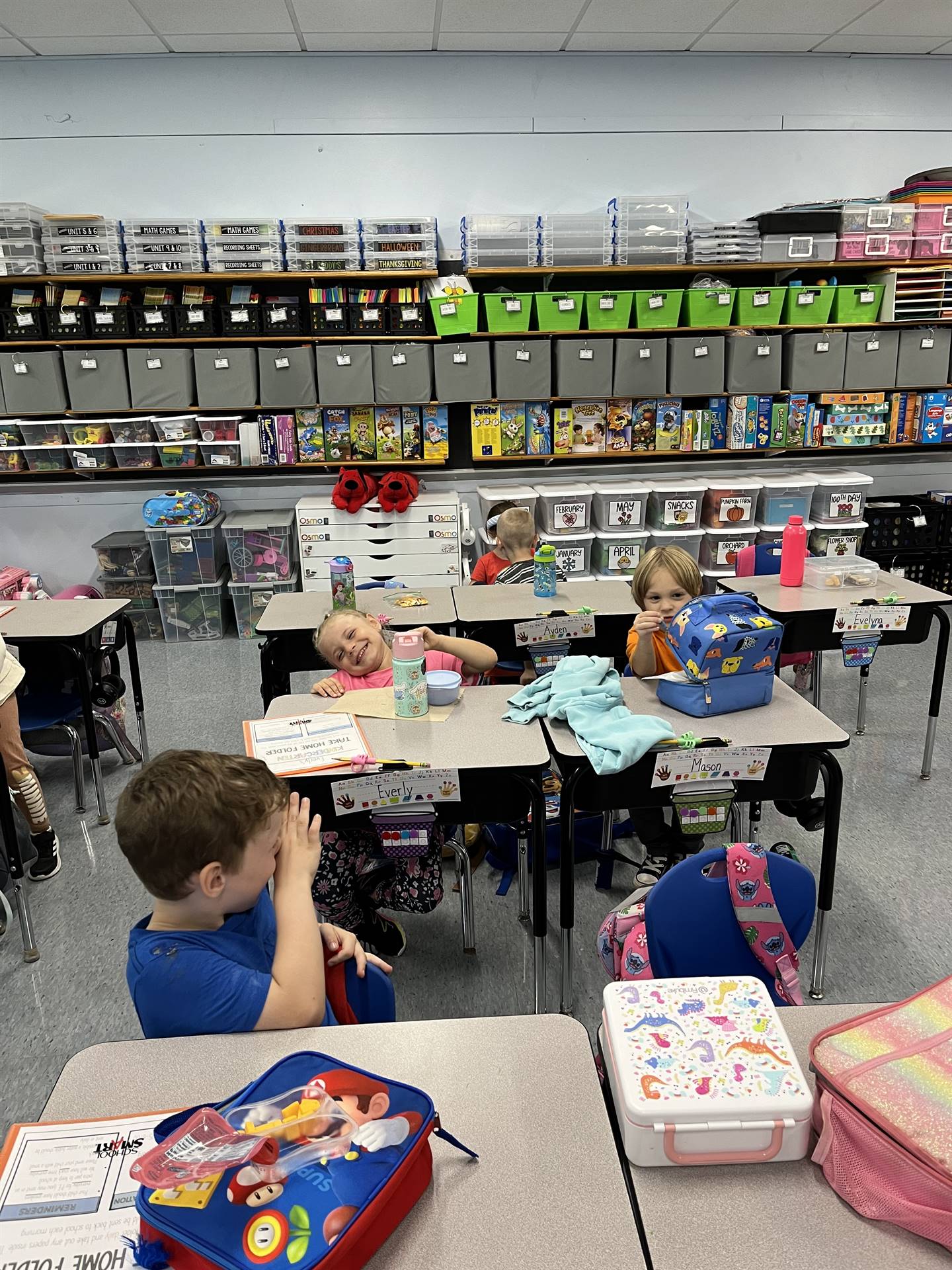 students eating snack in class