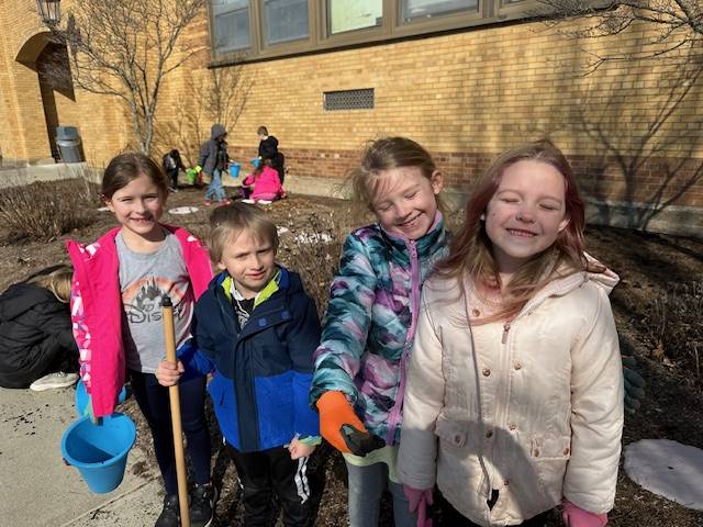 4 students outdoors!